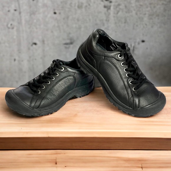 KEEN Cush Briggs II Black Leather Non-Marking Anti-Slip Shoes Size 8 Walking - Picture 1 of 14